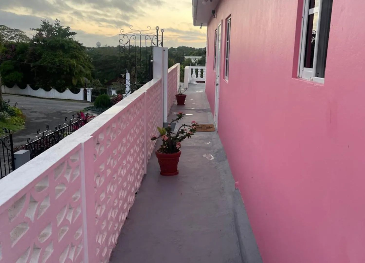 Three Palm Villa Montego Bay Guest house