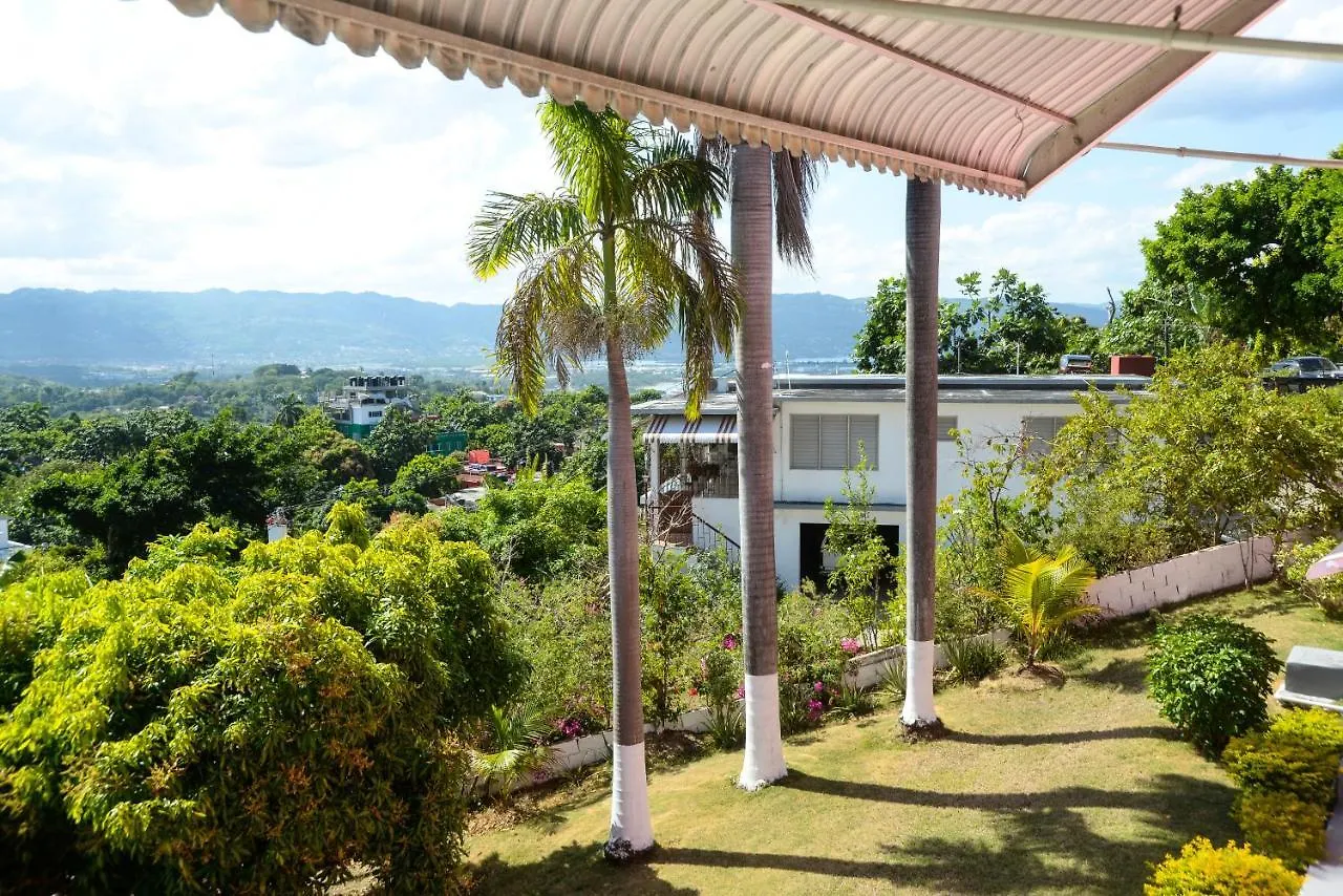 Three Palm Villa Montego Bay 0*,