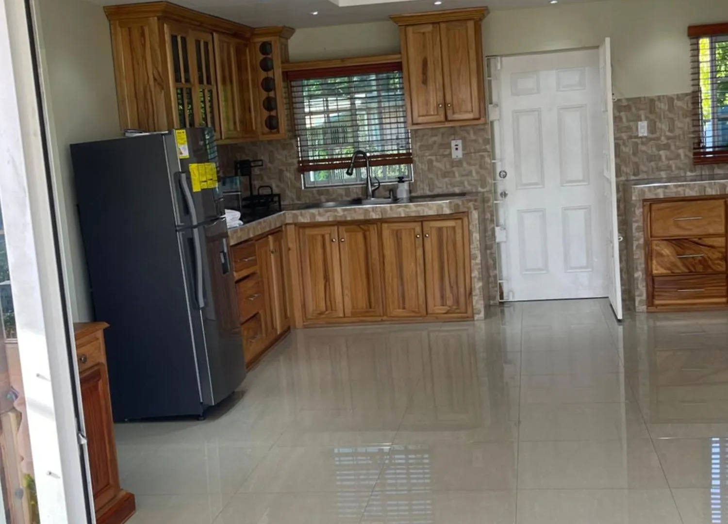 מונטגו ביי Three Palm Villa בית הארחה מונטגו ביי
